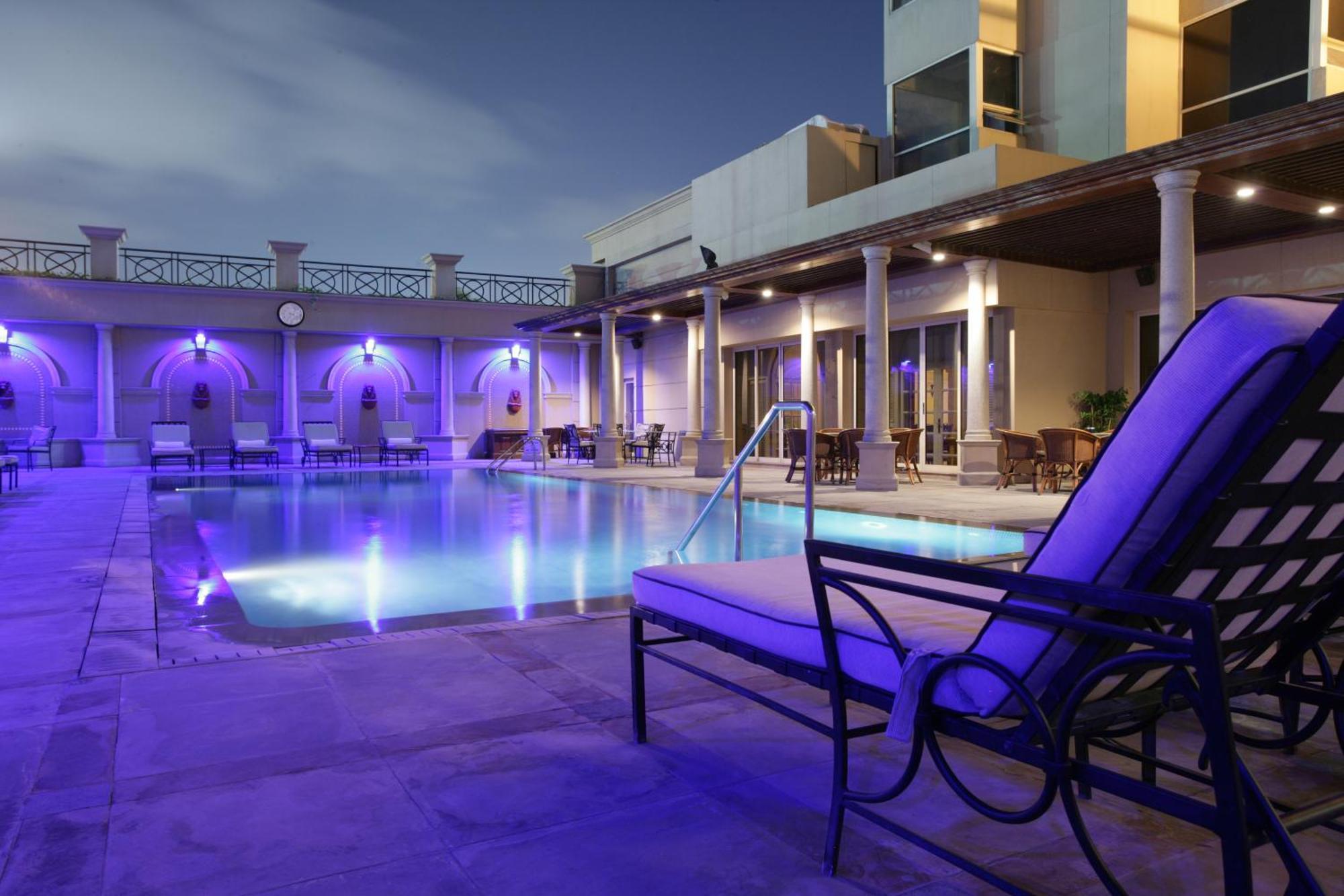 Chelsea Plaza Hotel Dubaï Extérieur photo