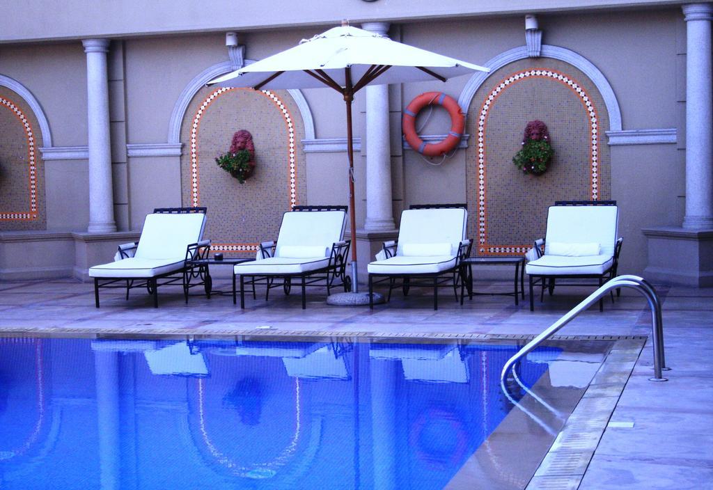 Chelsea Plaza Hotel Dubaï Extérieur photo